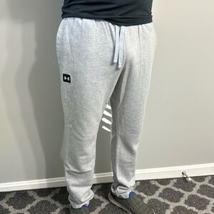 Light gray under Armour sweatpants